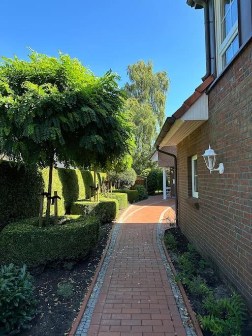 Ruhige, Kleine Ferienwohnung Schortens Exteriör bild