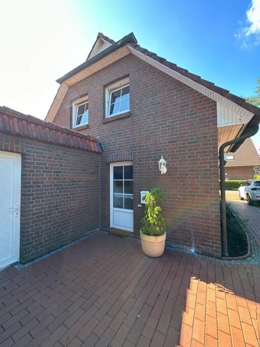 Ruhige, Kleine Ferienwohnung Schortens Exteriör bild