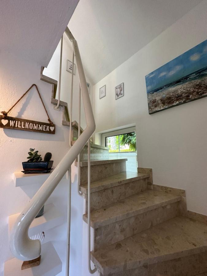 Ruhige, Kleine Ferienwohnung Schortens Exteriör bild