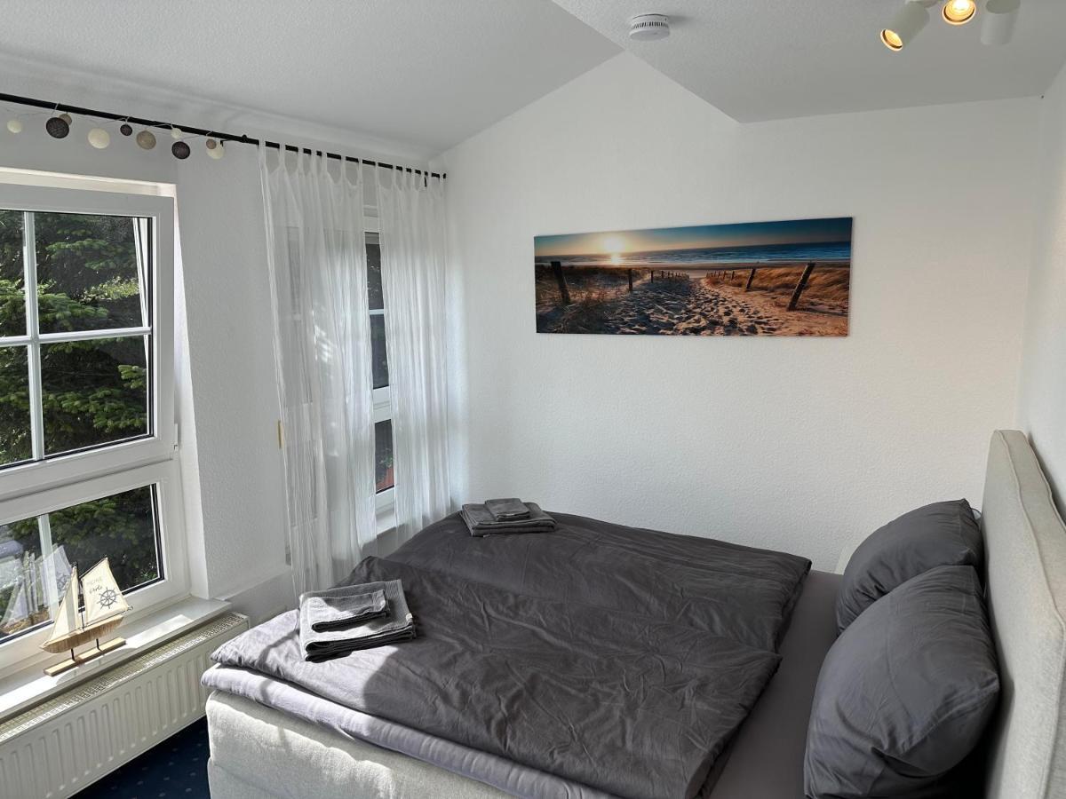Ruhige, Kleine Ferienwohnung Schortens Exteriör bild