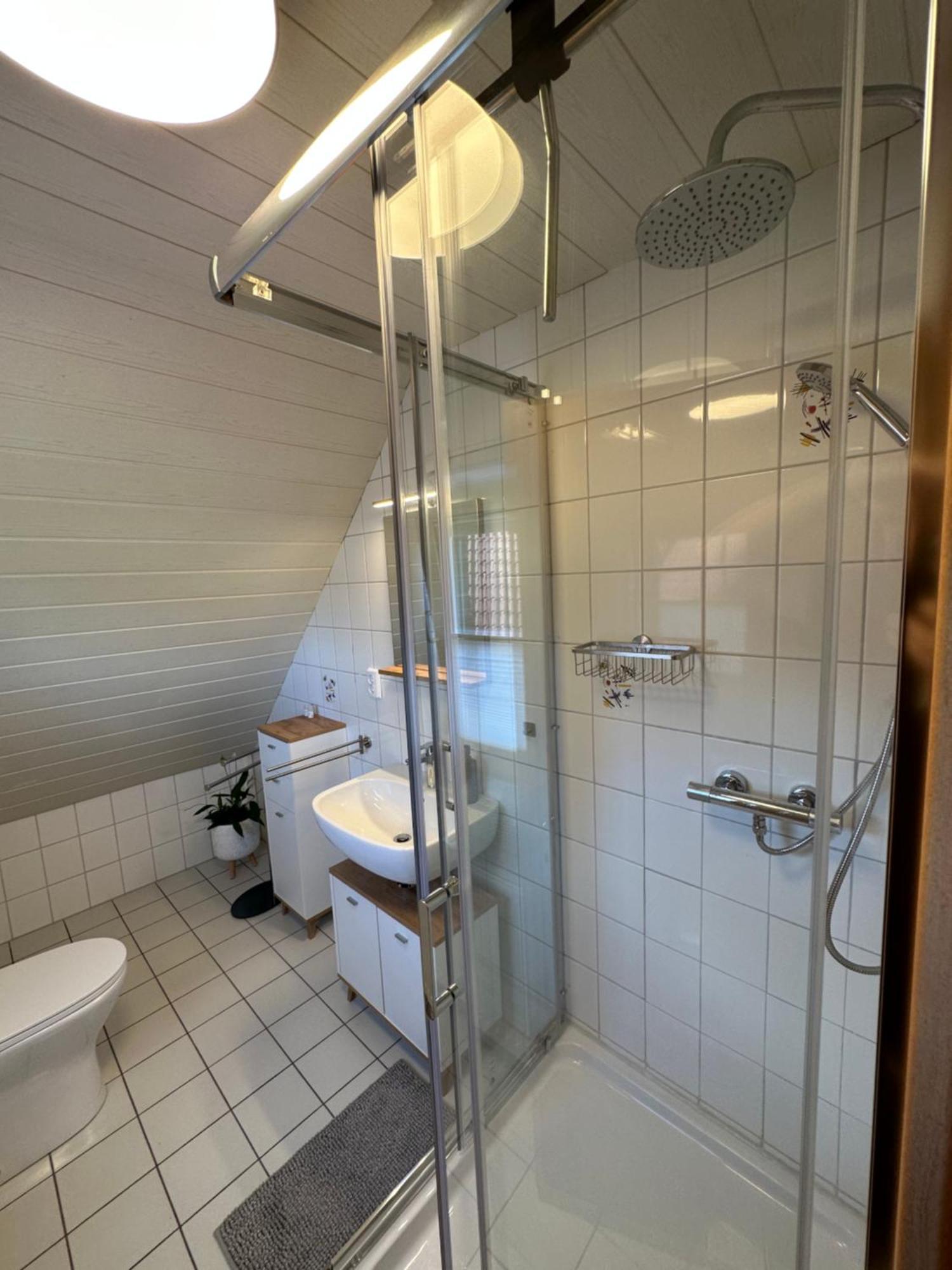 Ruhige, Kleine Ferienwohnung Schortens Exteriör bild